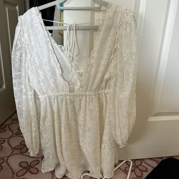 For love and lemons white lace mini dress - Picture 2 of 4